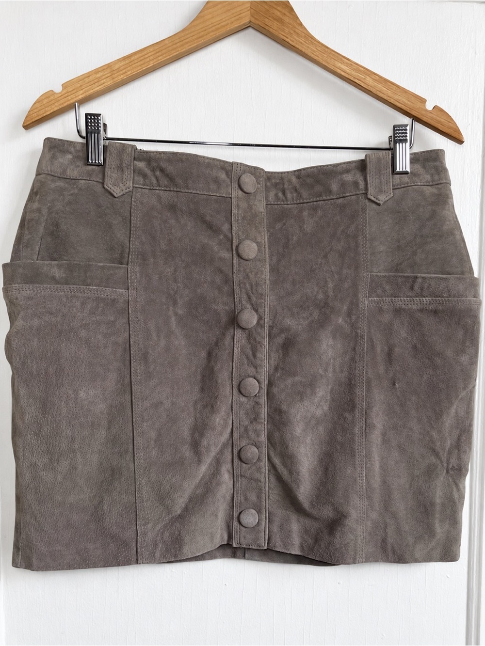 BLANKNYC Suede Leather Button Front Mini Skirt 31 Taupe Gray NWOT Utility